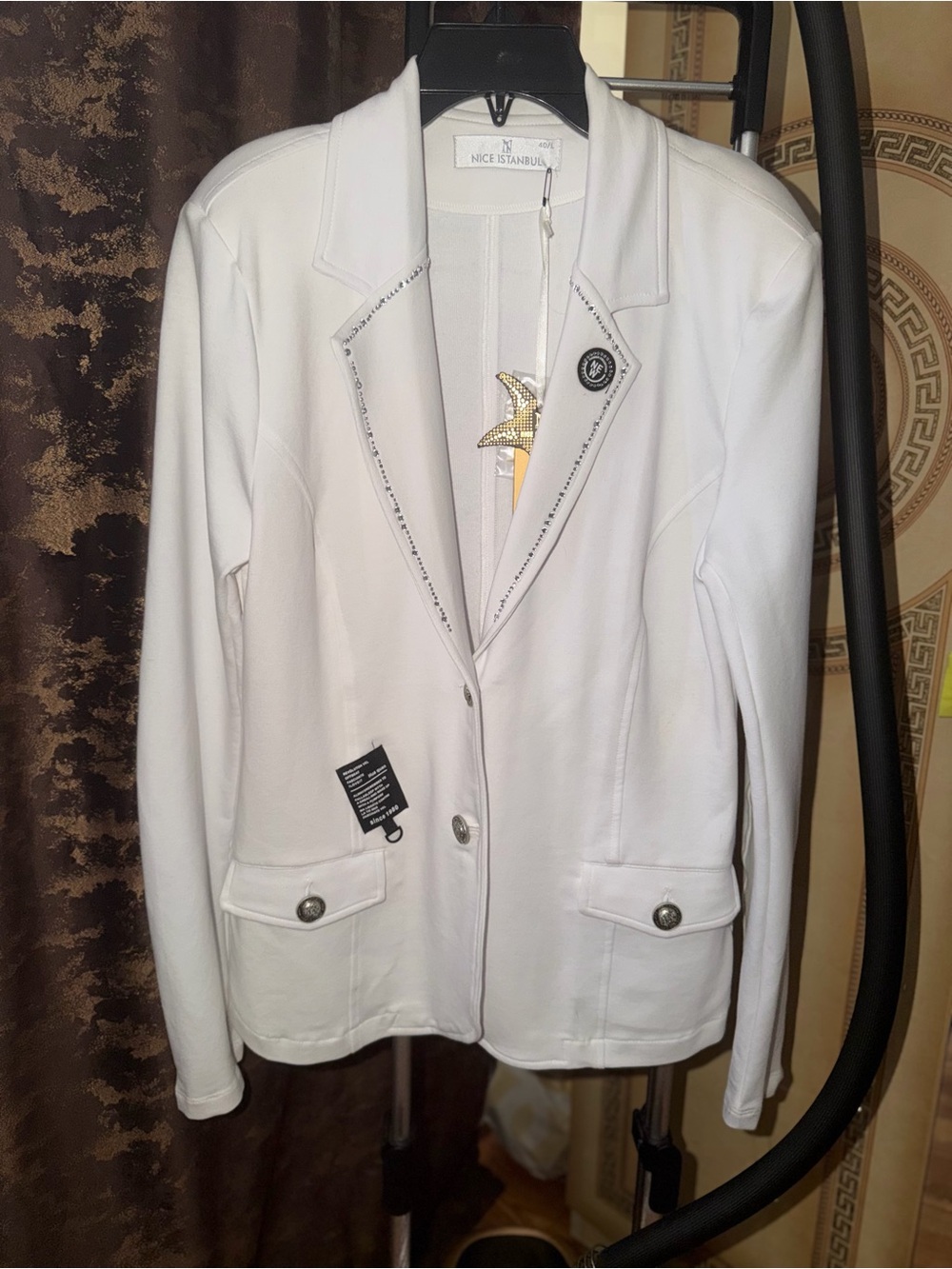 White Women's Notch-Lapel Blazer